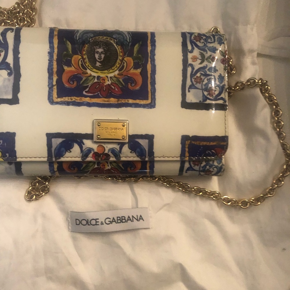Dolce &Gabbana wallet with chain - Used twice
